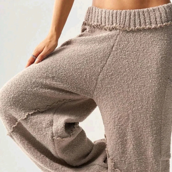 Loose Baggy Sweater Pants With Cinched Ankles For Women - Picture 5 of 6